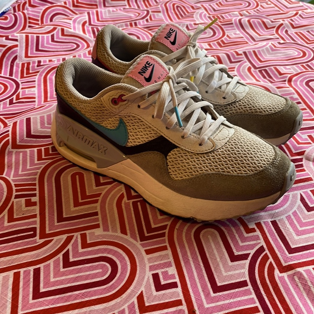 Airmax girl size 4.5 not worn much at all.